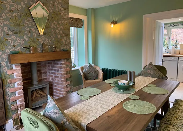 Elm Cottage
